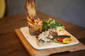 Laures - Cafe und Patisserie