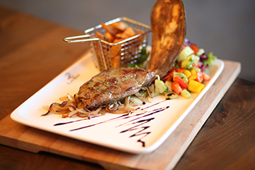 Laures - Cafe und Patisserie