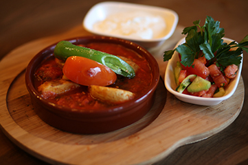 Laures - Cafe und Patisserie