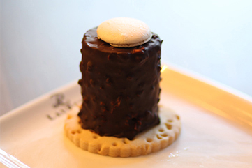 Laures - Cafe und Patisserie